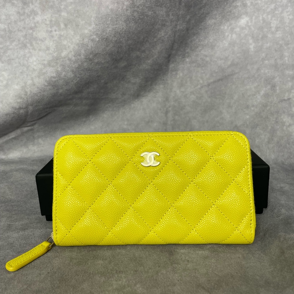 Chanel Medium Zip Around Wallet in Yellow Caviar Leather NWT